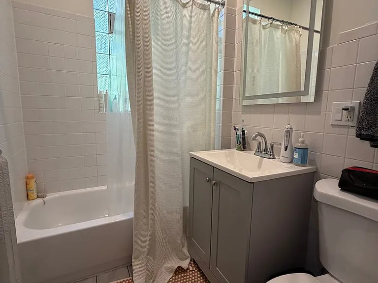2701 N Whipple St — Photo 15