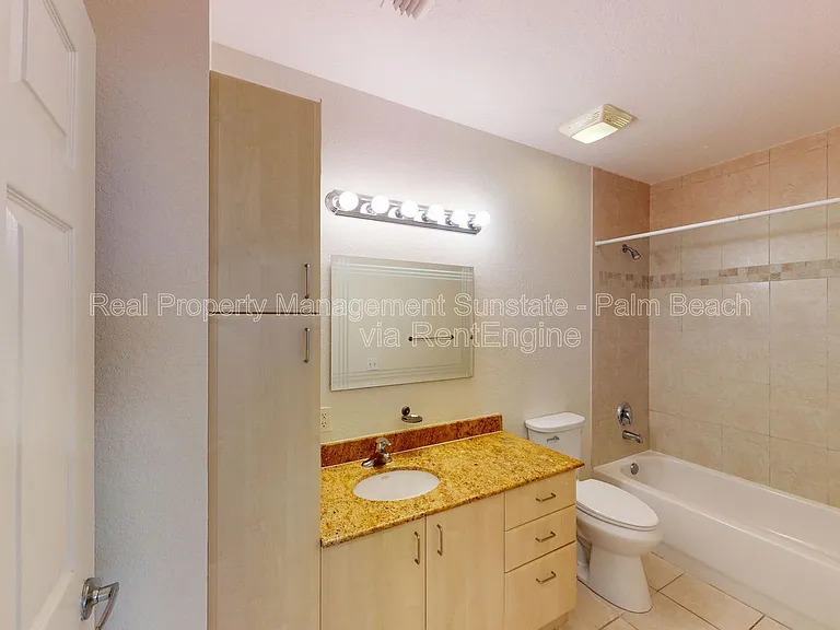 1610 Presidential Way #505B — Photo 23