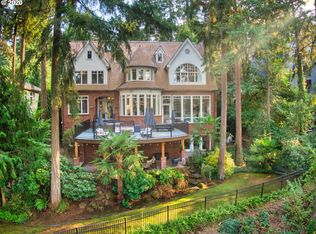 907 Terrace Dr, Lake Oswego, OR 97034