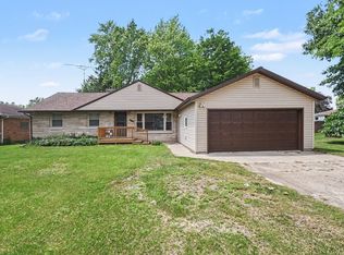 2176 Truman Dr, Benton Harbor, MI 49022