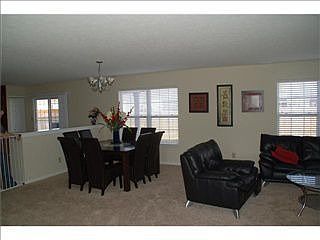 4th image of 7834 Fox Glen Dr