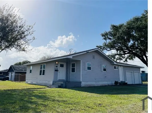 431 N 6th St, La Porte, TX 77571