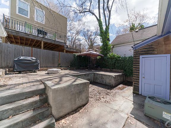 4th image of 442 N Quince St