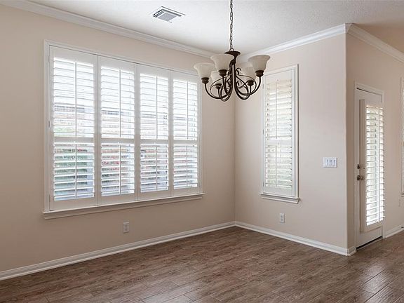 5th image of 2419 Alamanni Dr