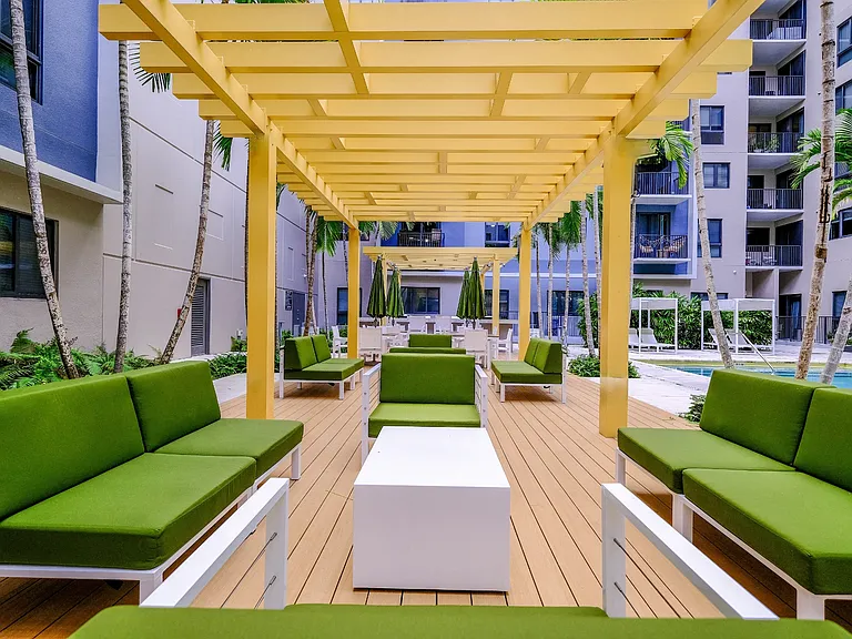 Berkshire Coral Gables — Photo 9