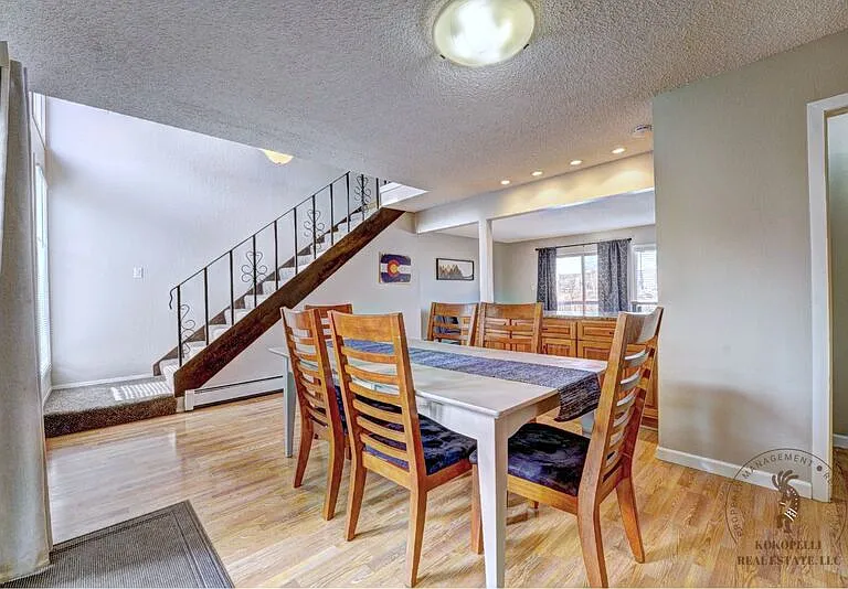 1020 Lakeside Ct #1 — Photo 3