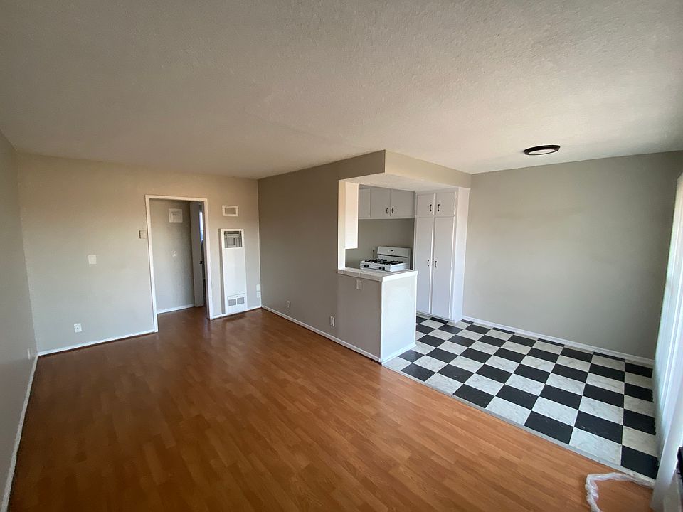 1st image of 1635 N Hobart Blvd #21