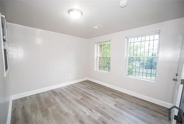 3 bed, $2,549 — Photo 4