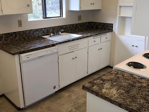 2nd image of 8815 23rd Ave NE APT 1