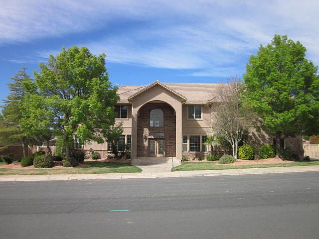 1st image of 879 E Majestic Dr