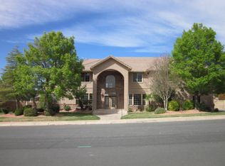 879 E Majestic Dr, Washington, UT 84780