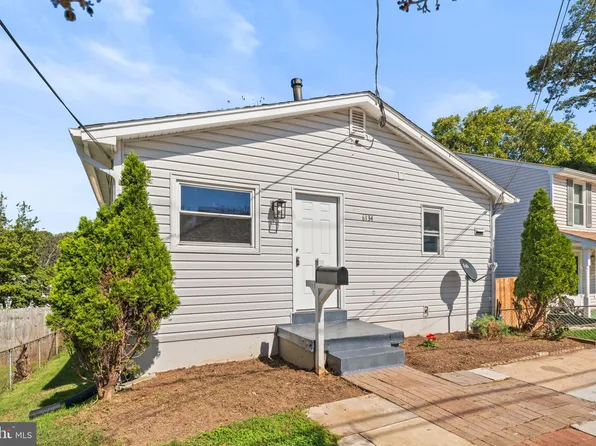 6134 Perry St, Landover, MD 20785