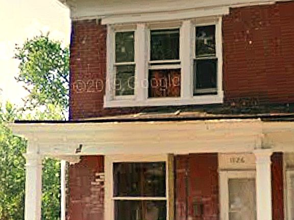 3rd image of 1926 Park St