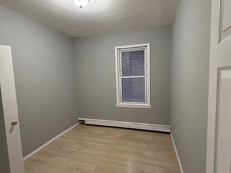 2510 Arctic Ave #1 — Photo 8