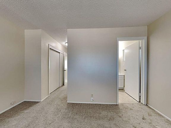 5th image of 2671 Kenney Dr