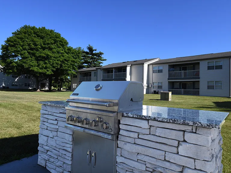 Grilling & picnic area