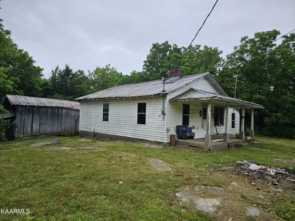 215 Whited Loop, Pennington Gap, VA 24277