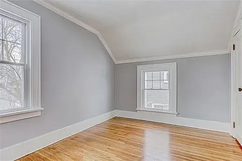 35 Brookdale Ave — Photo 21