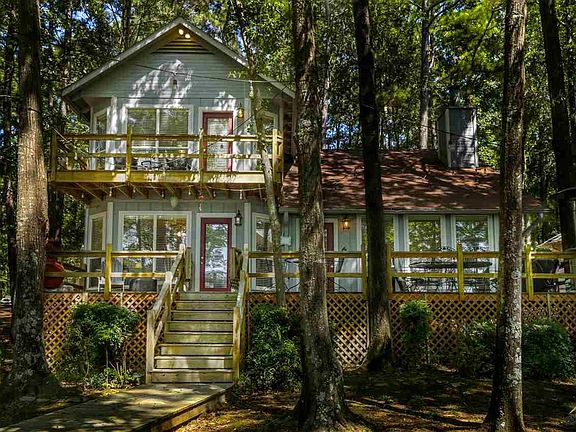 2nd image of 554 Eagle Point Dr E