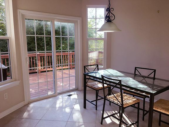 5th image of 29319 Douglas Dr #1