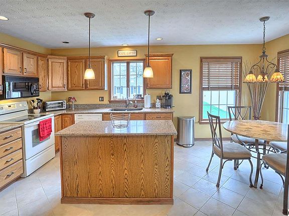 5th image of 307 Mollie Dr