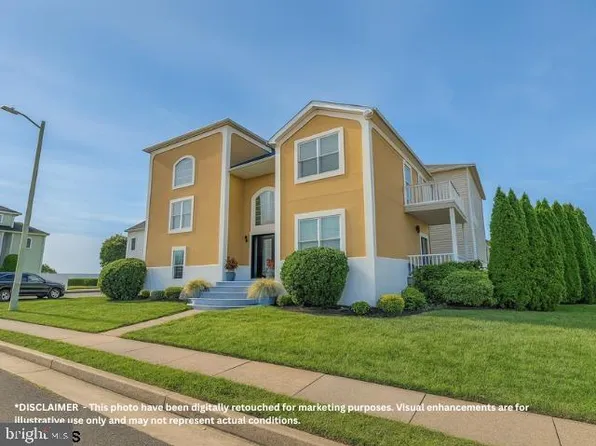 909 N Burghley Ave, Ventnor, NJ 08406