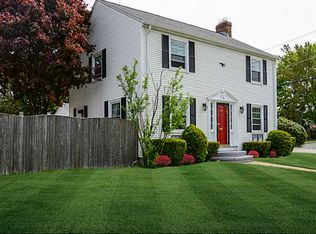 36 Forest Ave, Cranston, RI 02910