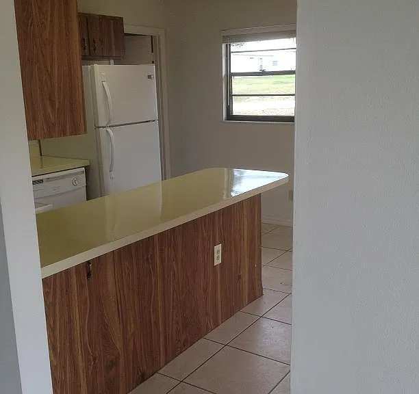 229 16th St SW — Photo 3