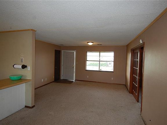 3rd image of 1506 S Radclif St