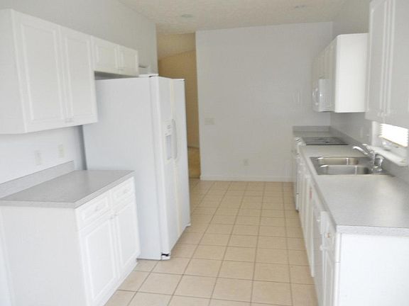 Kitchen with 2 Pantries