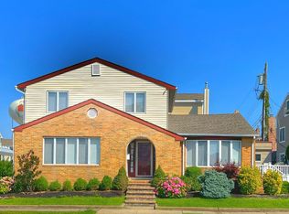 9011 Ventnor Ave, Margate, NJ 08402