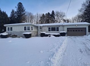12 Colonial Dr, New Hartford, NY 13413