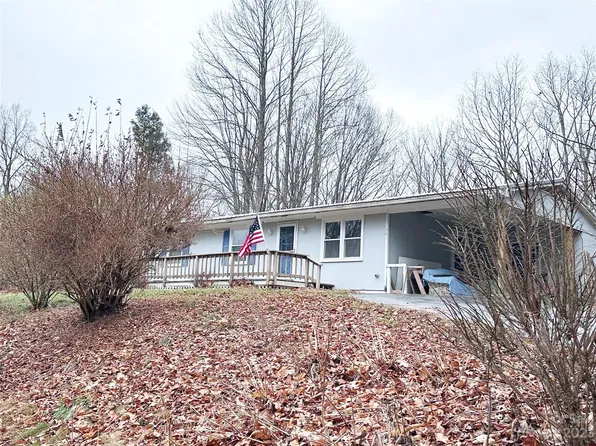 361 Reservoir Hill Rd, Elk Park, NC 28622