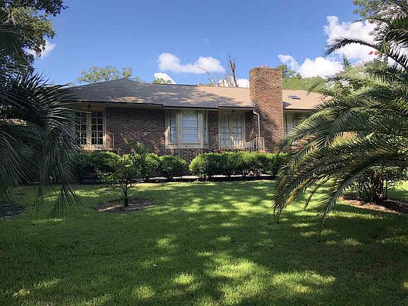 2nd image of 2379 Birdwood Dr