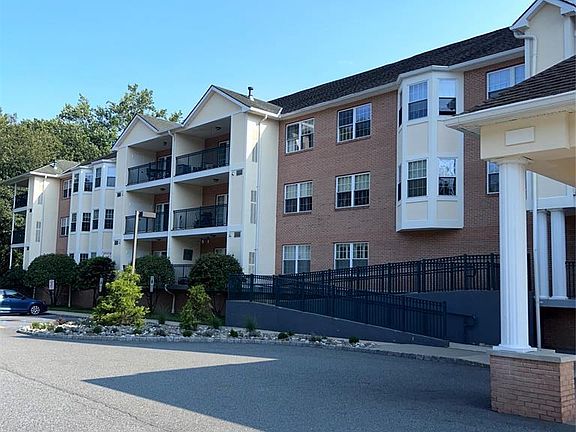 2nd image of 401-D Dercole Ct #T304