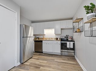 Campus View Apartments, Lawrence, KS 66046