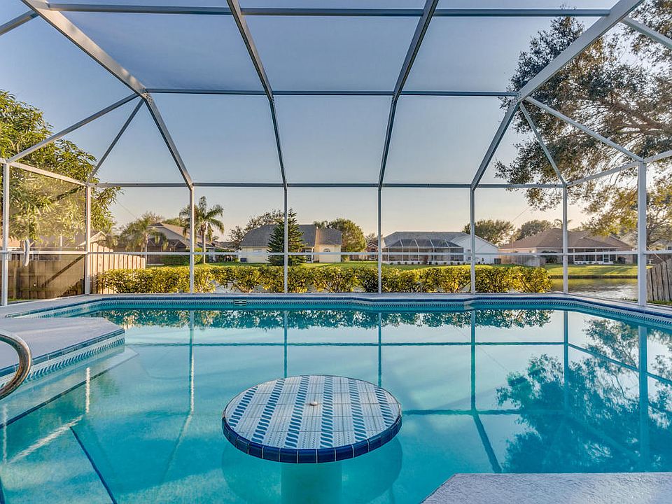 1st image of 1015 Pelican Ln