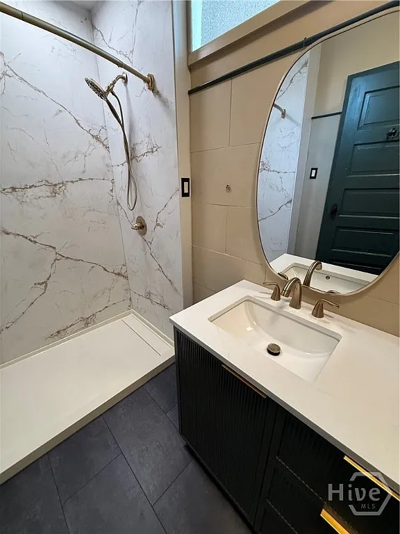 4 bed, 2.0 bath, 1500 sqft, $3,000 — Photo 3
