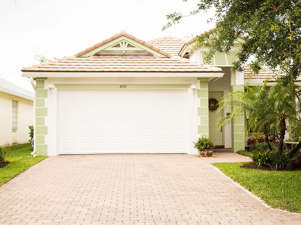 8711 Tally Ho Lane