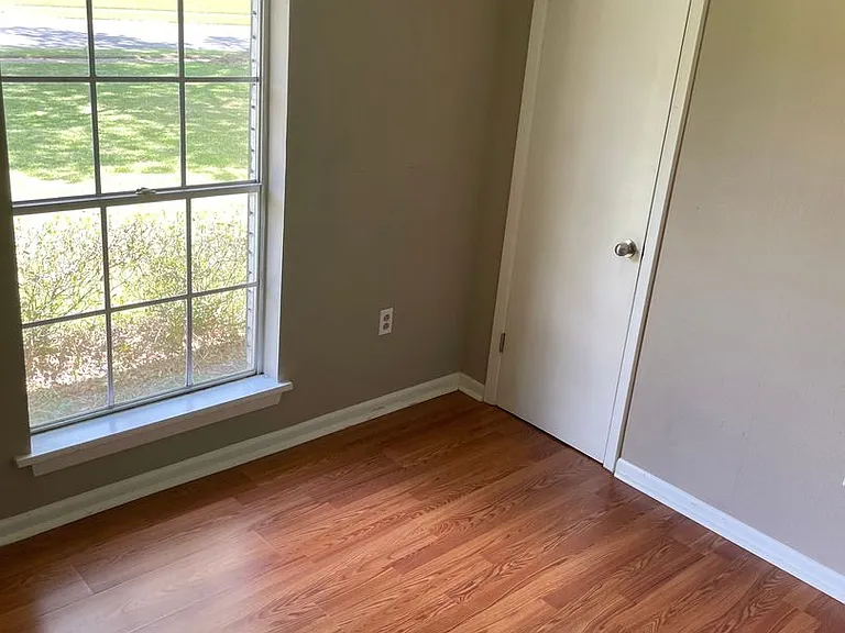 3524 Nelson St — Photo 7