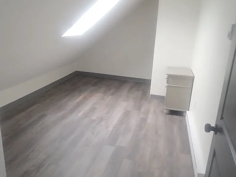 32 Sarah Ave — Photo 14