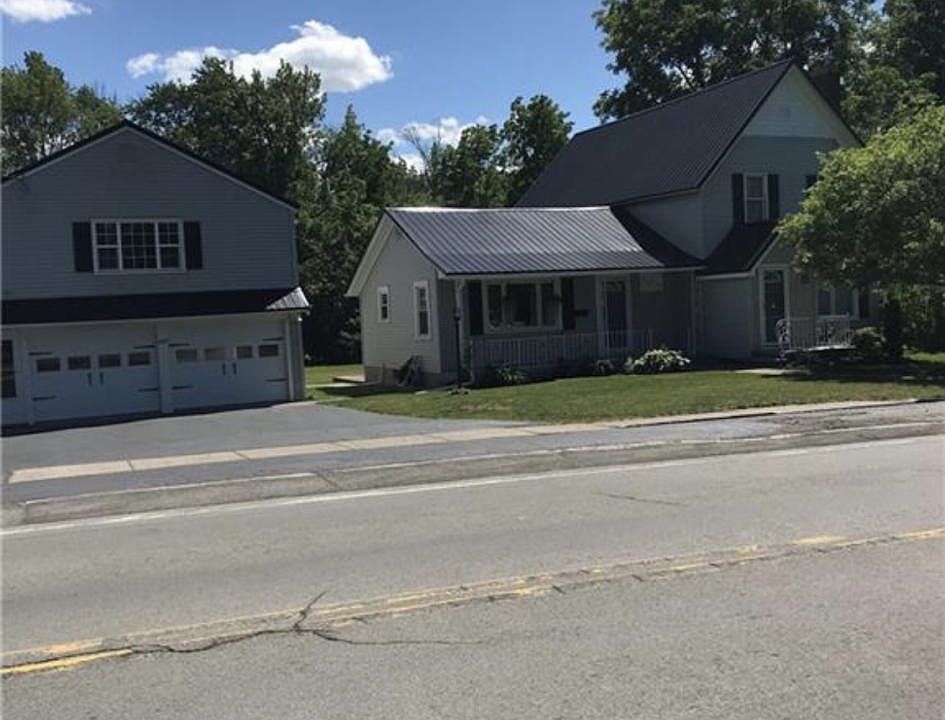 1st image of 209 East Ave #1