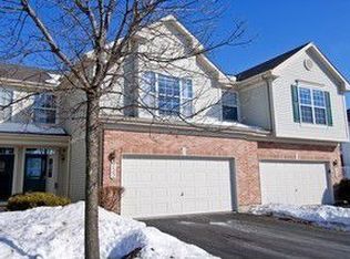 732 Riding Ln, Saint Charles, IL 60174