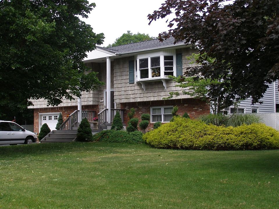 1st image of 73 Henearly Dr