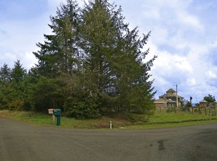 908 Claire Ct SE, Ocean Shores, WA 98569