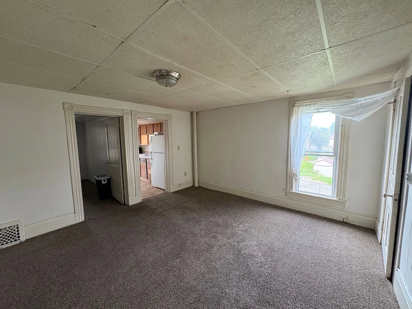 601 Brown Ave NW — Photo 3