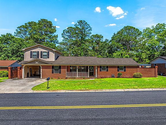 2nd image of 2217 Lee Ave