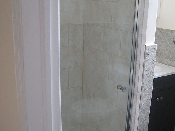4th image of 118 E 116th St APT 2E
