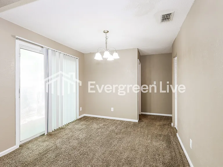 3652 Pebble Creek Dr — Photo 5