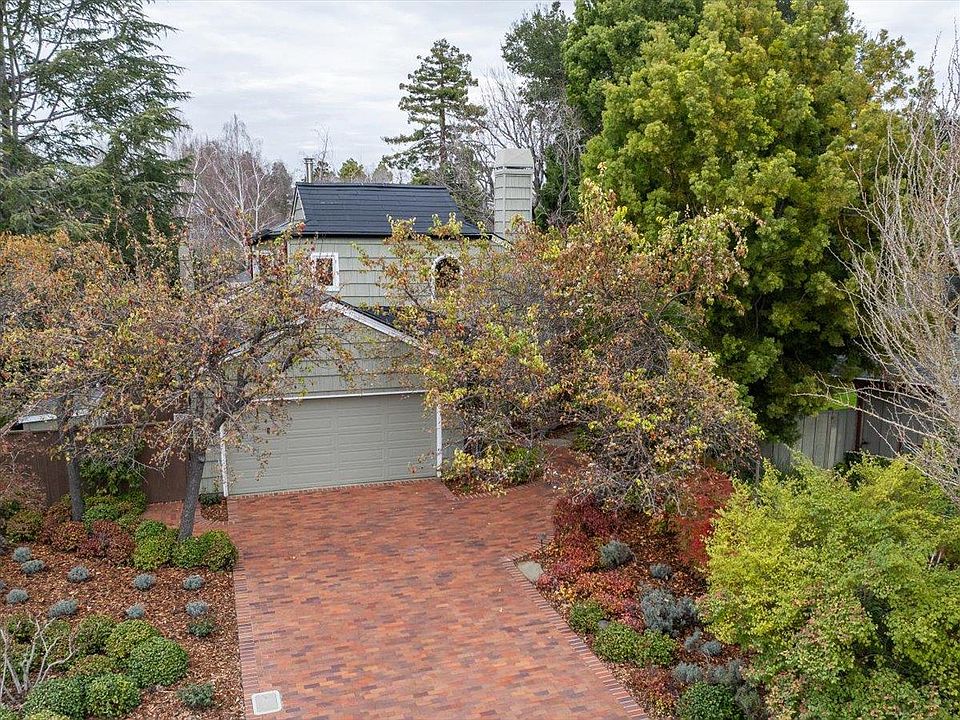 1st image of 721 Christine Dr